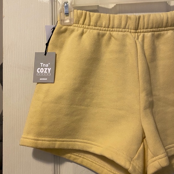 TNA Cozy Fleece 2” Sweat Short - Picture 7 of 10